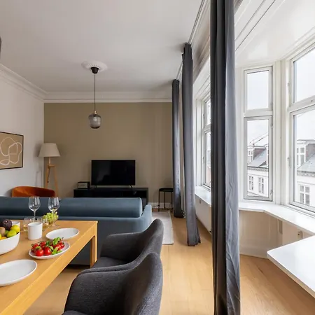 With Private Balcony In Daire *