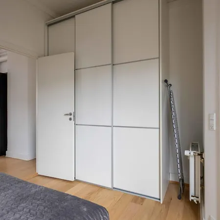 With Private Balcony In Apartment *